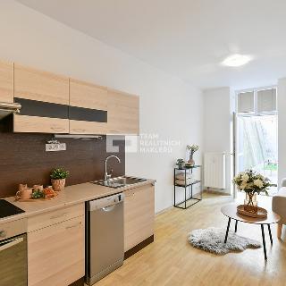 Prodej bytu 2+kk 37 m² Praha