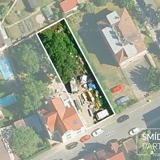 Prodej stavební parcely 580 m&sup2; Kolín