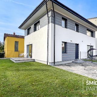 Prodej rodinného domu 95 m² Pečky, Barákova