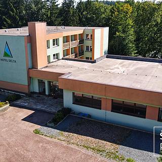 Prodej hotelu, penzionu 2642 m&sup2; Seč