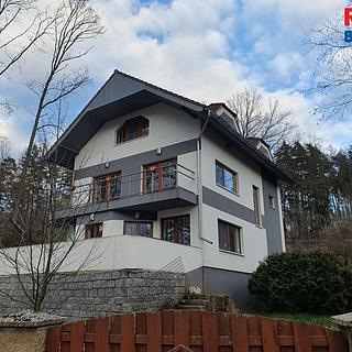 Prodej rodinného domu 200 m&sup2; Chotýšany