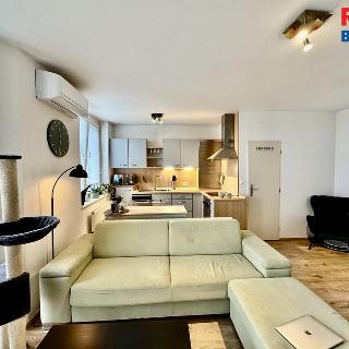 Pronájem bytu 2+kk 57 m² Praha, Chotěšovská