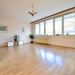 Prodej bytu 3+1 68 m² Praha, Novodvorská