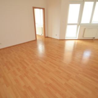 Pronájem bytu 2+kk 63 m² Praha