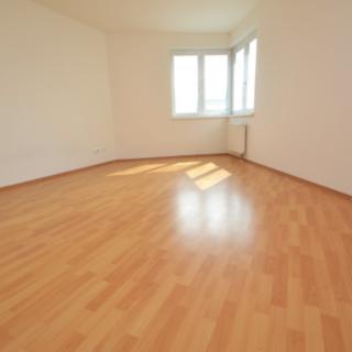 Pronájem bytu 2+kk 63 m² Praha