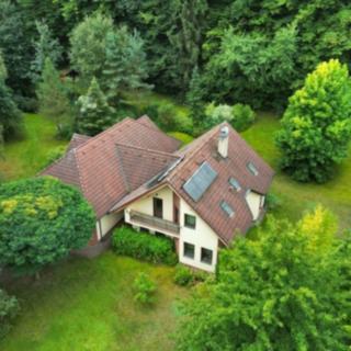 Prodej rodinného domu 400 m&sup2; Hrdlořezy