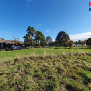 Prodej stavební parcely 2453 m&sup2; Mělnické Vtelno