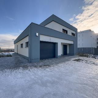 Prodej rodinného domu 216 m² Jihlava, Slovenská