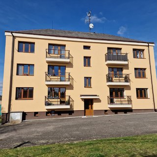 Prodej bytu 3+1 80 m² Čtveřín