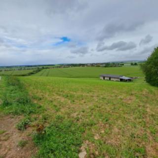 Prodej stavební parcely 1768 m&sup2; Charvatce