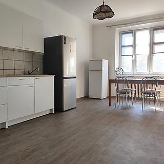 Pronájem bytu 2+1 75 m&sup2; Soběslav