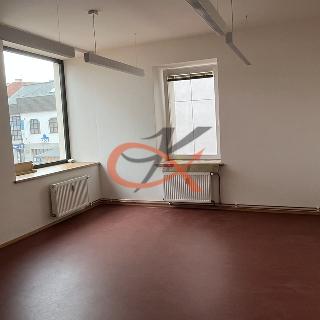 Pronájem kanceláře 24 m² Rožnov pod Radhoštěm, Masarykovo náměstí