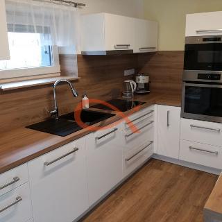 Pronájem rodinného domu 68 m² Trojanovice