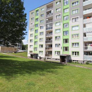 Prodej bytu 2+kk 43 m² Cvikov, Sídliště