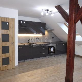 Pronájem bytu 3+kk 72 m² Beroun, Husova