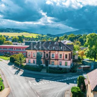 Prodej bytu 4+kk 118 m² Komárov