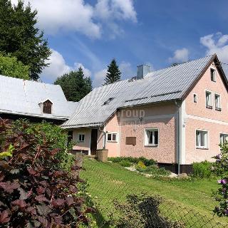 Prodej rodinného domu 150 m² Tři Sekery, 