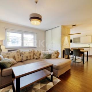 Prodej bytu 3+kk 86 m&sup2; Cheb