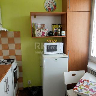 Pronájem bytu 1+1 34 m² Praha, Bramboříková