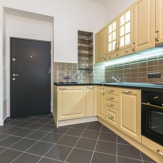 Pronájem bytu 2+kk 42 m&sup2; Praha