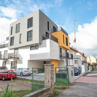 Prodej bytu 1+kk, garsoniery 27 m&sup2; Praha