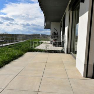 Pronájem bytu 2+kk 49 m² Praha