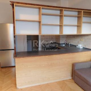 Prodej bytu 2+kk 45 m² Praha, Drahobejlova