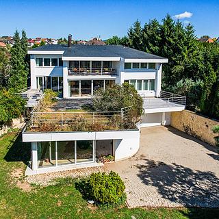 Prodej vily 1032 m&sup2; Zlín