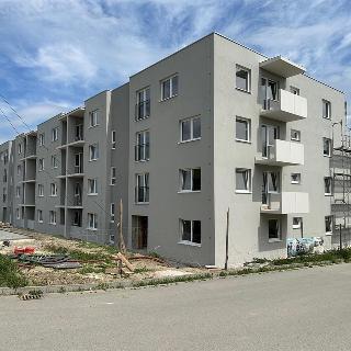 Prodej bytu 3+kk 78 m² Hustopeče, Starovická