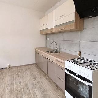 Pronájem bytu 2+1 66 m² Klášterec nad Ohří