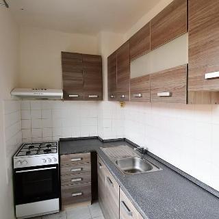 Pronájem bytu 2+1 57 m² Klášterec nad Ohří, Václava Řezáče