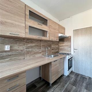 Pronájem bytu 2+1 63 m² Chomutov, Březenecká