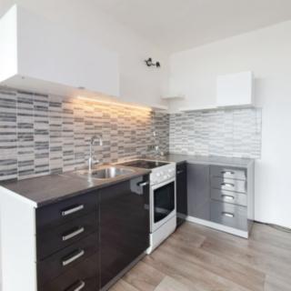 Pronájem bytu 3+1 71 m² Chomutov, Kundratická