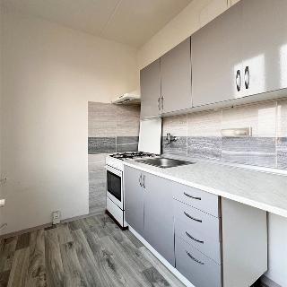 Prodej bytu 2+1 53 m² Chomutov, Bezručova