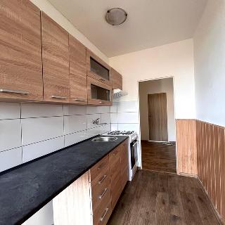 Pronájem bytu 2+1 60 m² Chomutov, 17. listopadu