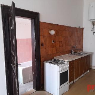 Pronájem bytu 3+1 101 m² Praha, Lidická