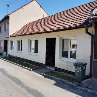 Prodej rodinného domu 194 m² Rašovice, 