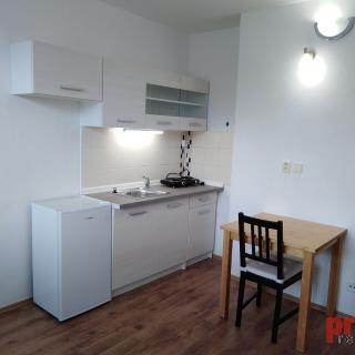 Pronájem bytu 1+kk a garsoniéry 20 m² Jihlava, Okružní