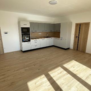 Pronájem bytu 3+kk 98 m² Pelhřimov