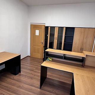 Pronájem kanceláře 70 m&sup2; Pelhřimov