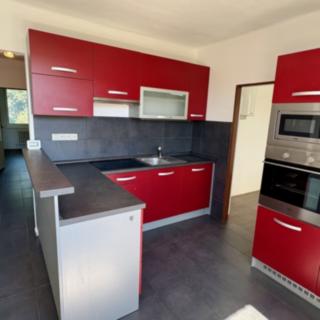 Prodej bytu 4+1 80 m² Popelín