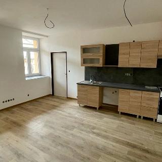 Pronájem bytu 2+kk 47 m² Humpolec