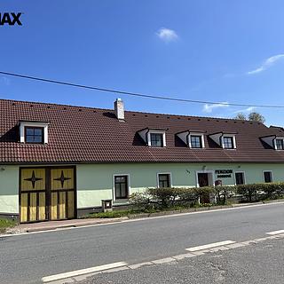 Prodej hotelu, penzionu 700 m&sup2; Bobrová