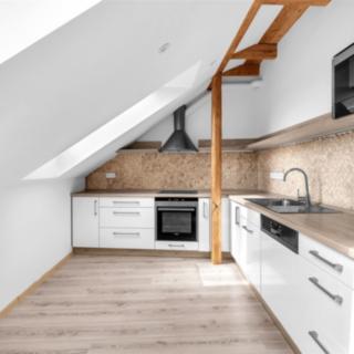 Pronájem bytu 3+kk 80 m² Hradec Králové