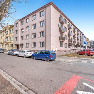 Prodej bytu 2+1 54 m² Hradec Králové, Švendova