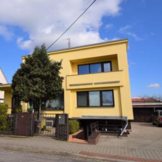 Pronájem pokoje 13 m² Hradec Králové, Bezová