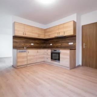 Pronájem bytu 3+kk 66 m² Trutnov Kryblice, U Kapličky