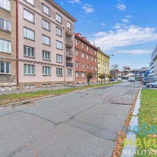 Pronájem bytu 2+1 55 m² Hradec Králové, U Koruny