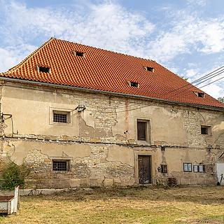 Prodej zemědělské usedlosti 2500 m&sup2; Počedělice