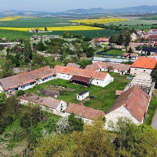 Prodej zemědělského objektu 2 500 m² Počedělice, 